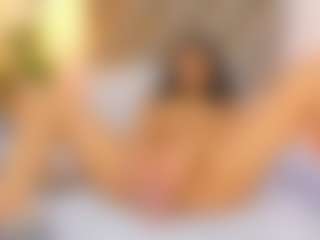 Malaia Hills's Live Sex Cam Show
