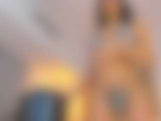 Live cam show with Malaia Hills - Average on galaxygirlnitro.com