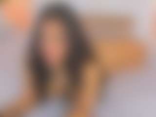 Live cam show with Malaia Hills - Fingers on Stripli.com