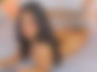 Live cam show with Malaia Hills - Small Tits on Latina Girls