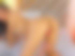 Live cam show with Malaia Hills - Small Tits on mypornchat.com