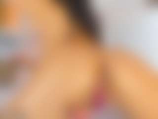 Live cam show with Malaia Hills - Body Massage on luckytryst.com