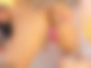 Malaia Hills's Live Sex Cam Show
