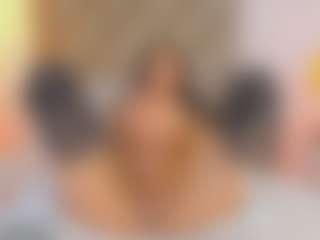 Malaia Hills's Live Sex Cam Show