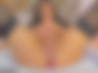 Malaia Hills's Live Sex Cam Show