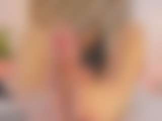Malaia Hills's Live Sex Cam Show