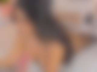 Malaia Hills's Live Sex Cam Show
