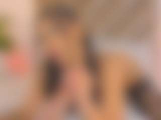 Malaia Hills's Live Sex Cam Show