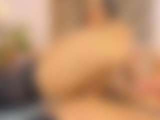 Malaia Hills's Live Sex Cam Show