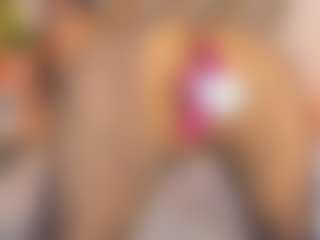 Malaia Hills's Live Sex Cam Show