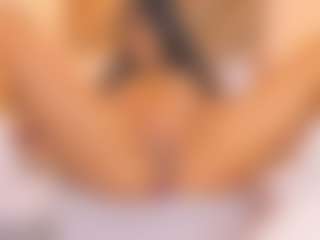 Malaia Hills's Live Sex Cam Show