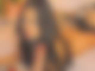 Malaia Hills's Live Sex Cam Show