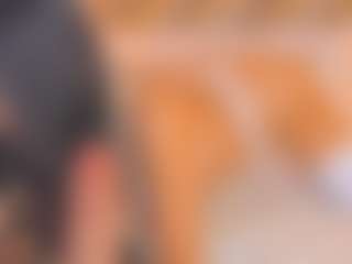 Live cam show with Malaia Hills - Squirt on Camiplay Live