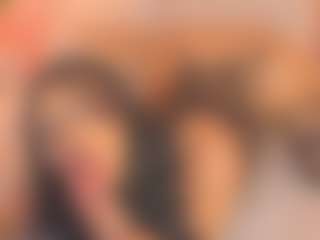 Live cam show with Malaia Hills - Average on Streamer API