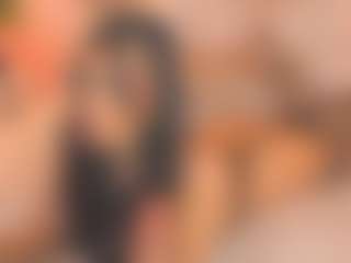 Live cam show with Malaia Hills - Foot Fetish on Dolls Live