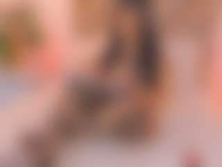Live cam show with Malaia Hills - Squirt on SpunkLive
