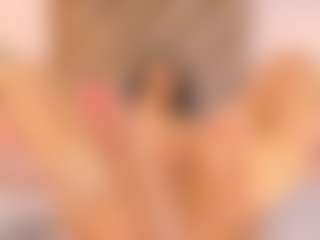 Malaia Hills's Live Sex Cam Show