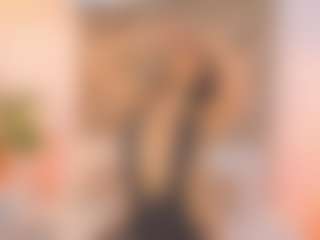 Live cam show with Malaia Hills - Toys Teen (18+) on SpankPalCams