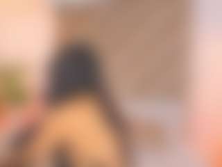 Malaia Hills's Live Sex Cam Show