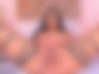 Malaia Hills's Live Sex Cam Show