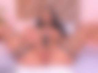Malaia Hills's Live Sex Cam Show