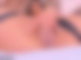 Live cam show with Malaia Hills - Cowgirl on pussylord.com