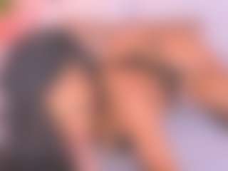 Live cam show with Malaia Hills - Fingers on sexytreat.net