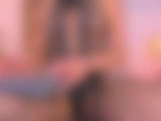 Malaia Hills's Live Sex Cam Show