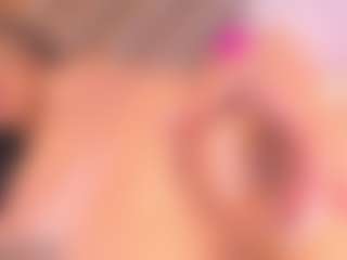 Malaia Hills's Live Sex Cam Show