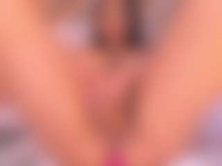 Malaia Hills's Live Sex Cam Show