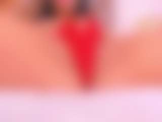 Malaia Hills's Live Sex Cam Show