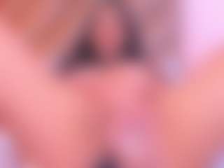 Malaia Hills's Live Sex Cam Show