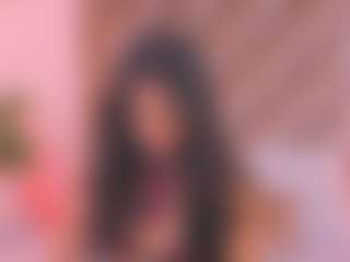 Live cam show with Malaia Hills - Teen (18+) on Dare Cams