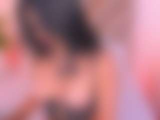 Malaia Hills's Live Sex Cam Show