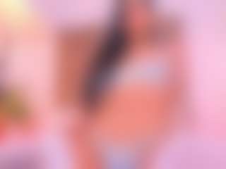 Malaia Hills's Live Sex Cam Show