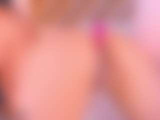 Malaia Hills's Live Sex Cam Show
