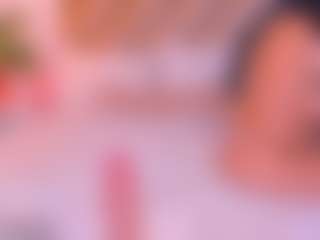 Malaia Hills's Live Sex Cam Show