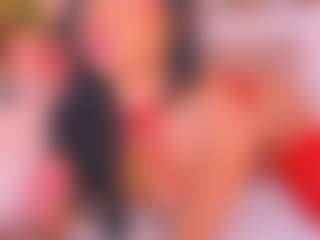 Malaia Hills's Live Sex Cam Show