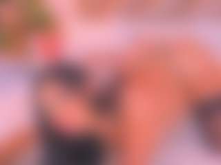 Live cam show with Malaia Hills - Shaved Pussy on Taboo Cams XXX