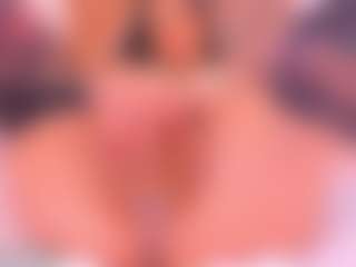 Malaia Hills's Live Sex Cam Show