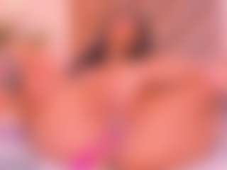 Live cam show with Malaia Hills - Facial Piercings on Gym Cam Girls