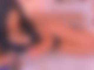 Malaia Hills's Live Sex Cam Show