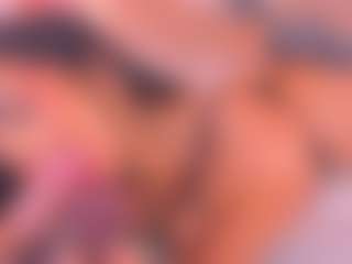 Live cam show with Malaia Hills - Cum on Dare Cams