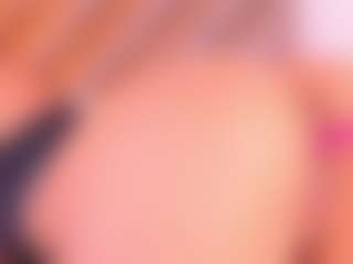 Live cam show with Malaia Hills - Strip Teen (18+) on Camsoda