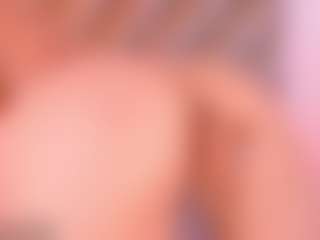 Live cam show with Malaia Hills - Anal Teen (18+) on Camsoda