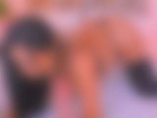Malaia Hills's Live Sex Cam Show