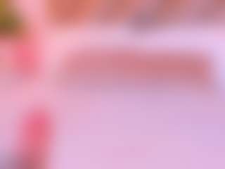 Live cam show with Malaia Hills - Fingers on Camsoda