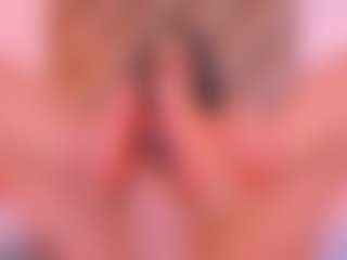 Live cam show with Malaia Hills - Blue Eyes on madthumbs