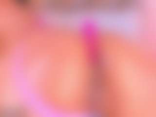 Malaia Hills's Live Sex Cam Show