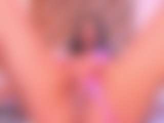 Malaia Hills's Live Sex Cam Show
